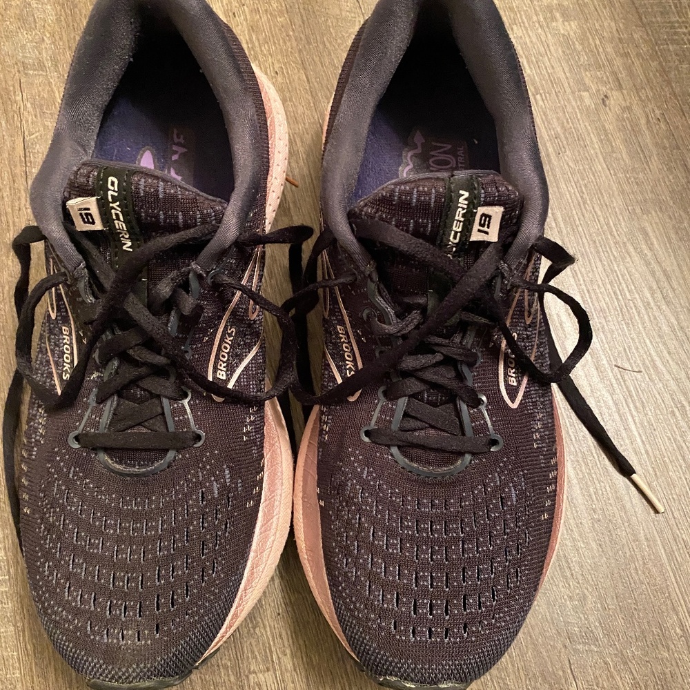 Brooks Glycerine 19 Size 9